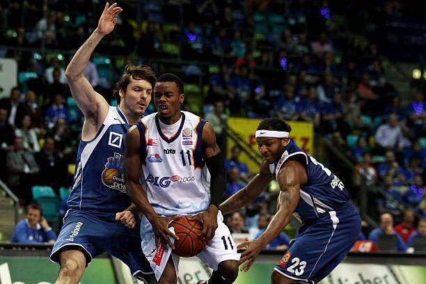 表现显然未 表现显然未