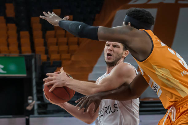 魔术官方正 魔术官方正