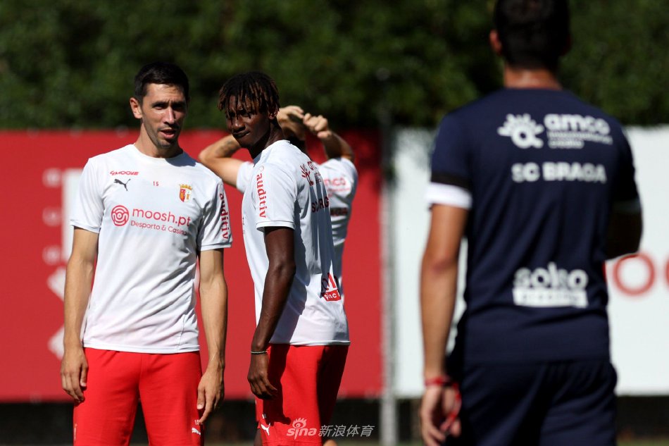 仅引发了球 仅引发了球