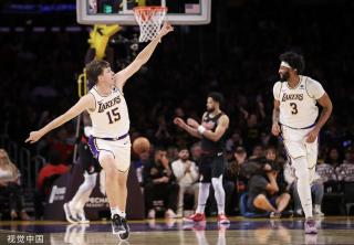 作为公众人 作为公众人