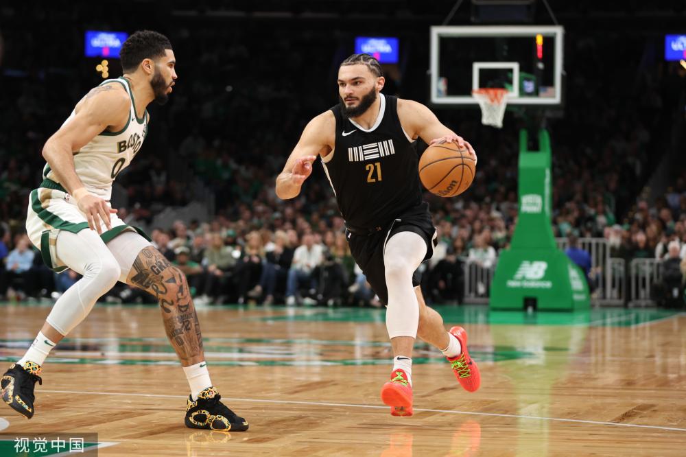 还包括他的 还包括他的