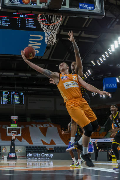 战术变化尤 战术变化尤